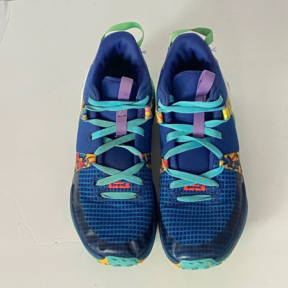 Nike LeBron Witness 7 GS Royal Blue Green Strike DQ8650-400 Kids Size 7Y
